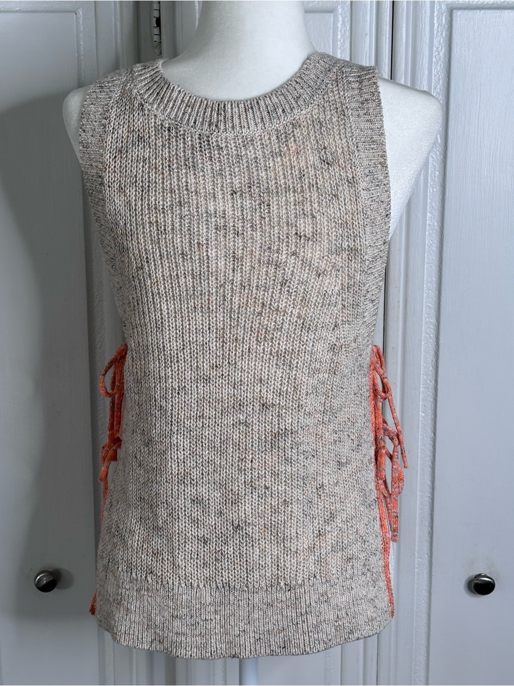 Pilcro Speckled Cream Knit Tank with side ties size Small - Picture 7 of 9